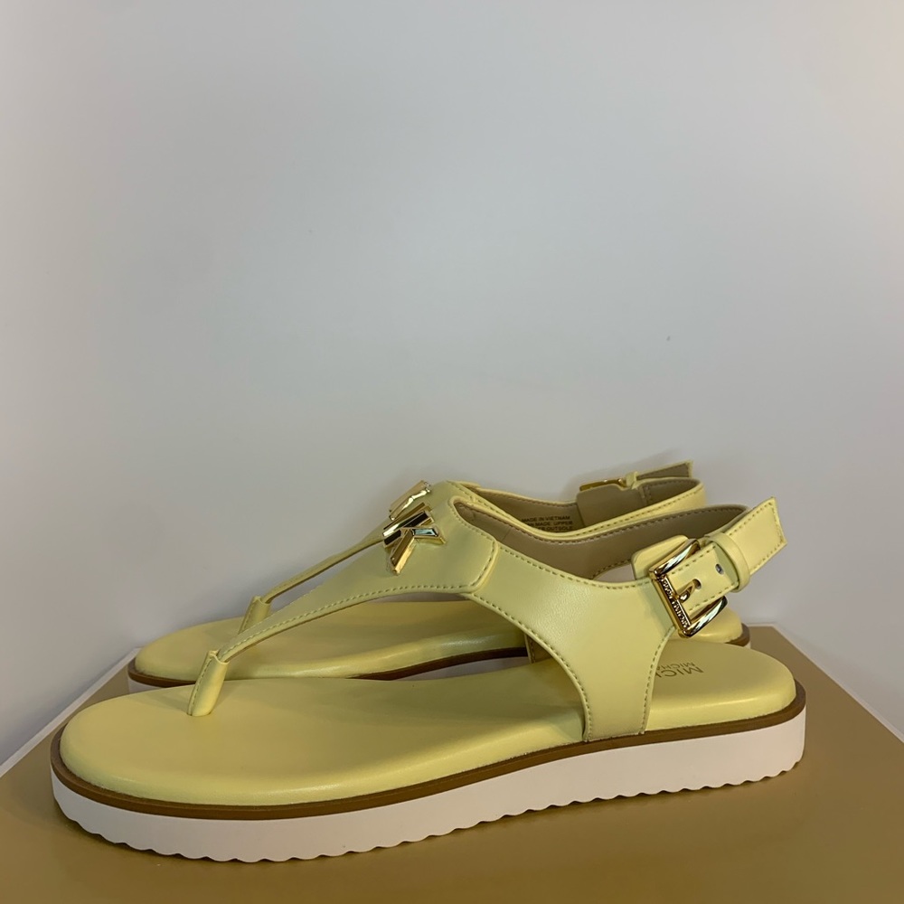 Michael Kors Jilly Flat Sandals - Picture 6 of 11